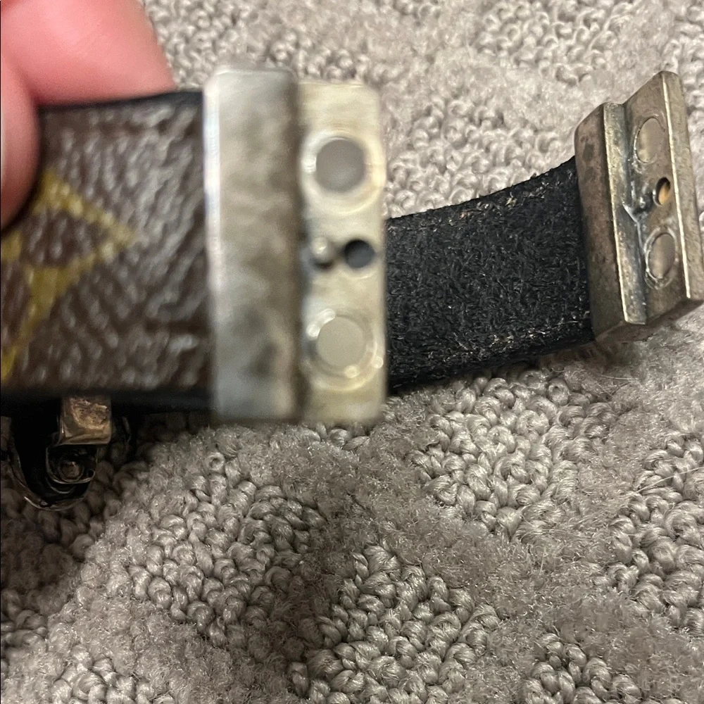 Louis Vuitton Elephant Cuff Bracelet - Silver & Brown - Picture 9 of 10